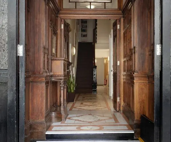 The Cleveland Hotel London